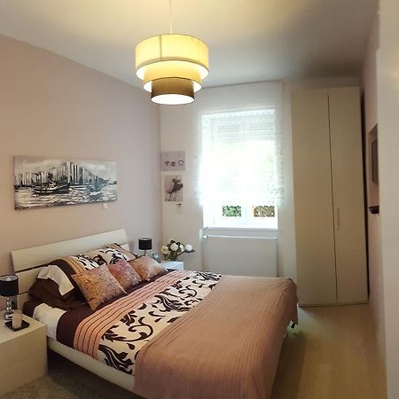 Apartman Stoosova Deluxe Загреб Екстериор снимка