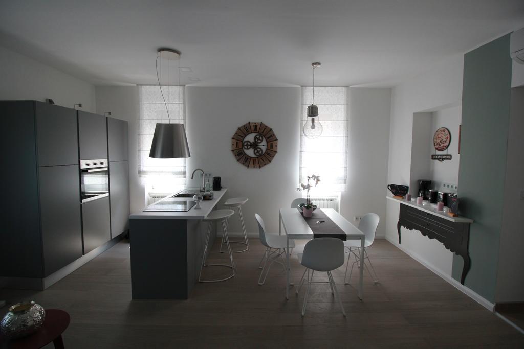 Apartman Stoosova Deluxe Загреб Екстериор снимка