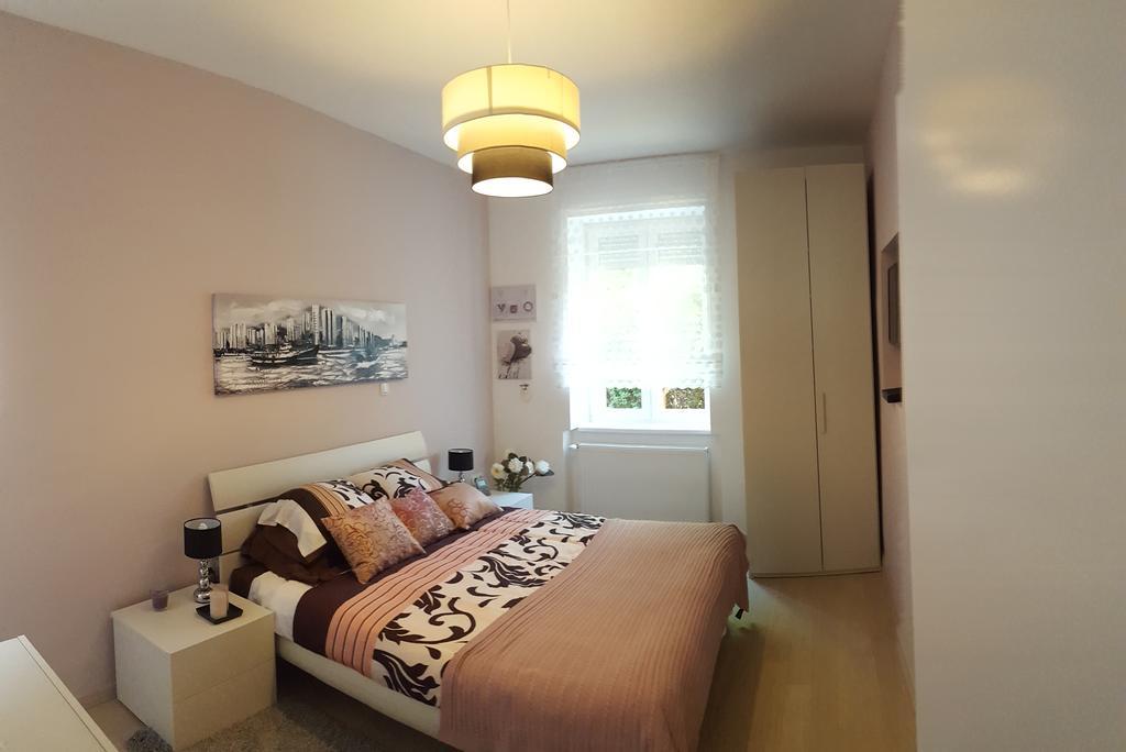 Apartman Stoosova Deluxe Загреб Екстериор снимка
